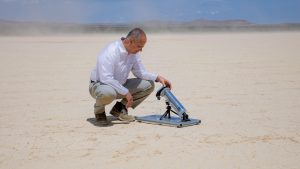 Lee más sobre el artículo 
<span class="bsf-rt-reading-time"><span class="bsf-rt-display-label" prefix="Tiempo de lectura"></span> <span class="bsf-rt-display-time" reading_time="3"></span> <span class="bsf-rt-display-postfix" postfix="mins"></span></span><!-- .bsf-rt-reading-time -->Este químico ganador del Premio Nobel sueña con producir agua a partir del aire