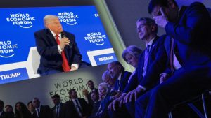 Lee más sobre el artículo 
<span class="bsf-rt-reading-time"><span class="bsf-rt-display-label" prefix="Tiempo de lectura"></span> <span class="bsf-rt-display-time" reading_time="1"></span> <span class="bsf-rt-display-postfix" postfix="mins"></span></span><!-- .bsf-rt-reading-time -->Mensaje desde Davos: palabrería, grandes egos y frialdades