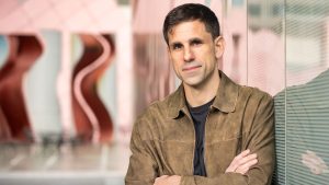 Lee más sobre el artículo 
<span class="bsf-rt-reading-time"><span class="bsf-rt-display-label" prefix="Tiempo de lectura"></span> <span class="bsf-rt-display-time" reading_time="1"></span> <span class="bsf-rt-display-postfix" postfix="mins"></span></span><!-- .bsf-rt-reading-time -->El científico que utiliza IA para buscar antibióticos en casi todas partes