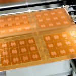 Los futuros chips de IA podrían construirse sobre vidrio